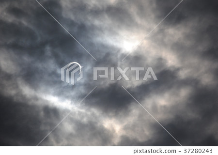 Golden ring eclipse part missing Golden ring eclipse part missing 37280243
