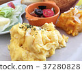 Brunch salad 37280828