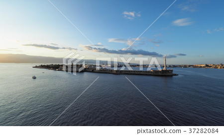 Port of Messina, Sicily, Italy / Port of Messina, Italy Port of Messina, Sicily, Italy / Port of Messina, Italy 37282084