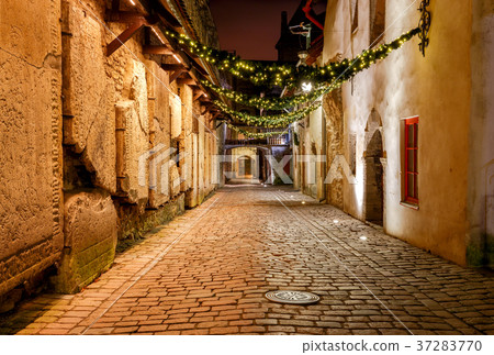 Tallinn. Lane of St. Catharine. 37283770
