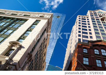Skyward evening view of Boston skyscrapers,USA 37285313