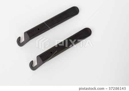 Handy, lightweight, tire lever set 37286143