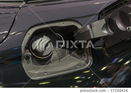 Some parts of the car show in event 37288416