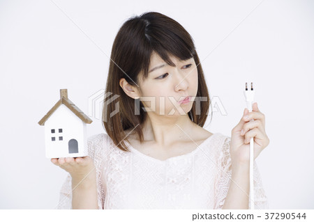 Young woman saving 37290544