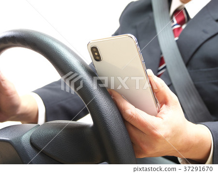 危險駕駛(智能手機) 危險駕駛(智能手機) 37291670