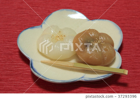 Uiro Manju (Nakatsu Famous Confectionery) 37293396