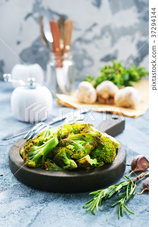 broccoli broccoli 37294144