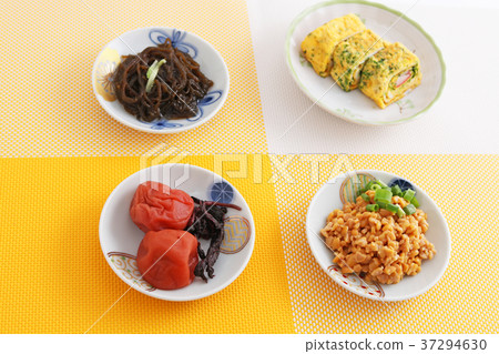A delicious Japanese style dish 37294630