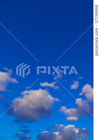 January sky and clouds January sky and clouds 37298666