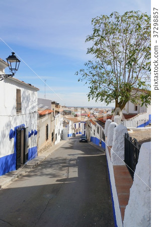 Cityscape of Campo de Criptana Cityscape of Campo de Criptana 37298857