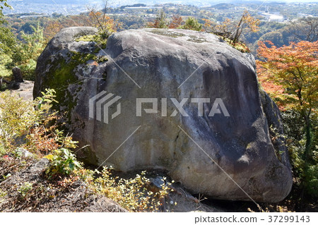 Naegi Castle trace horse washed rock 37299143