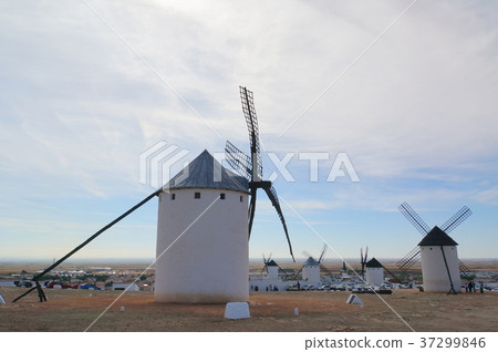 Campo de Criptana Windmill Campo de Criptana Windmill 37299846