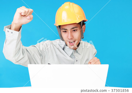 Guts pose workers Guts pose workers 37301856