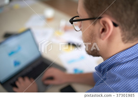 Working man 37301985