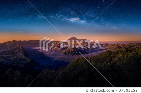 Mount Bromo volcano (Gunung Bromo) on night sky Mount Bromo volcano (Gunung Bromo) on night sky 37303152