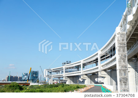 高速公路環形線雲彩拷貝空間寬拷貝空間 37304708