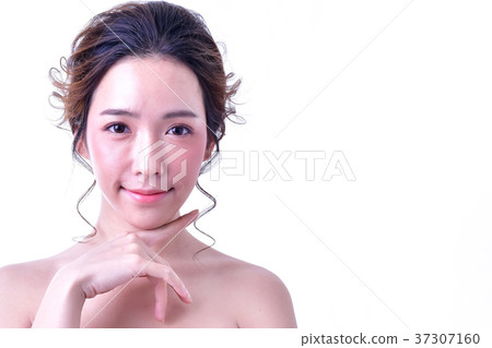 The concept of healthy beautiful woman. Beautiful women keep hea The concept of healthy beautiful woman. Beautiful women keep hea 37307160