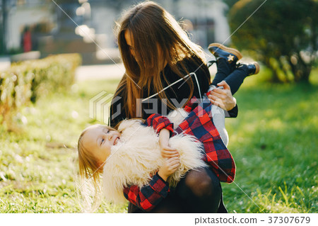 mother with daughter mother with daughter 37307679