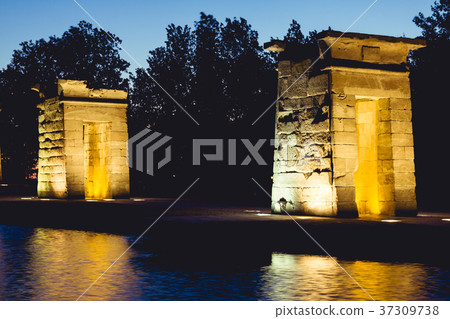 Temple of Debod at night, Madrid (Spain) 37309738