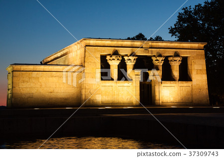 Temple of Debod at night, Madrid (Spain) 37309743