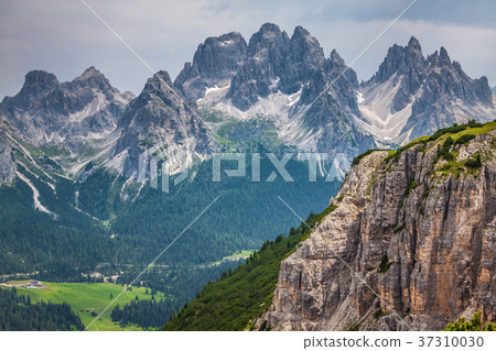 National Park panorama and Dolomiti mountains National Park panorama and Dolomiti mountains 37310030