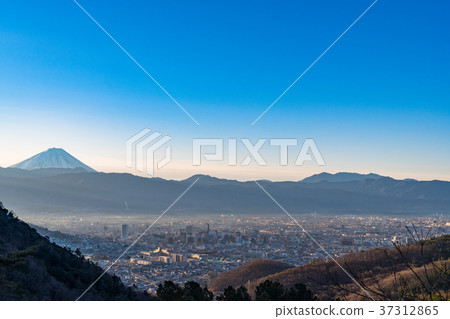 《山梨縣》甲府盆地・清晨 37312865