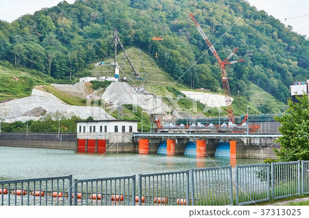 The Ohyubari Dam and the Shuparo Dam under construction The Ohyubari Dam and the Shuparo Dam under construction 37313025