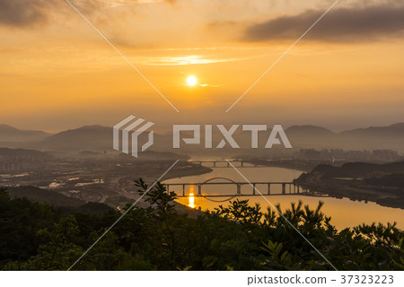 Achasan, Gwangjin-gu, Han river, Seoul Achasan, Gwangjin-gu, Han river, Seoul 37323223