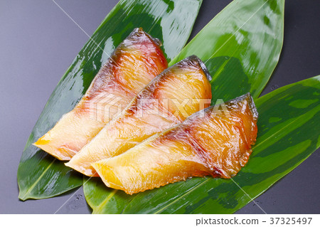 Fish fillets with teriyaki ingredients Fish fillets with teriyaki ingredients 37325497