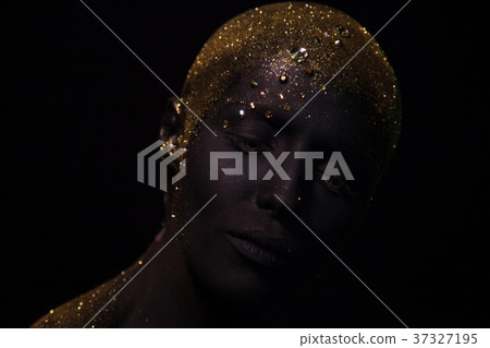Portrait of a beautiful woman with creative body Portrait of a beautiful woman with creative body 37327195