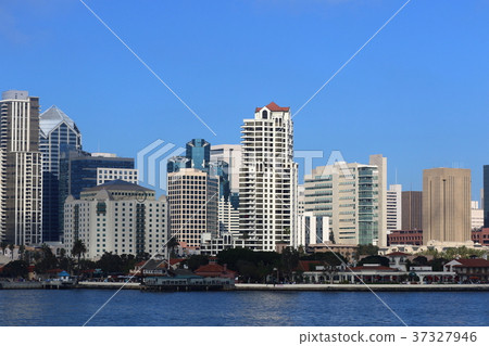Landscape of San Diego Bay (California, USA) Landscape of San Diego Bay (California, USA) 37327946