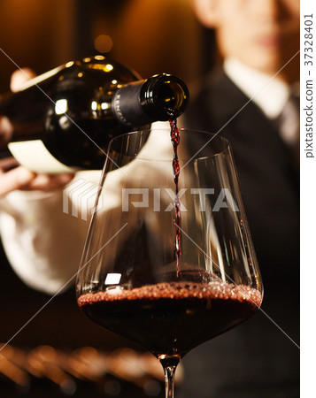 Western food sommelier image Western food sommelier image 37328401