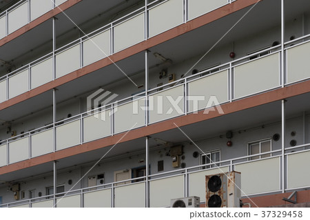 Apartment complex Apartment complex 37329458