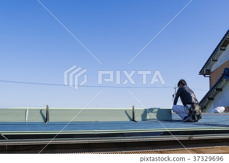 屋面工作屋面板誰應用電鍍鋼板 37329696