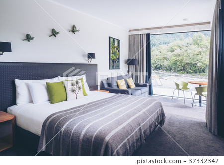 Luxury bedroom interior 37332342