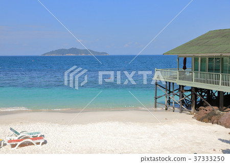 Malaysian Lawa Island 37333250