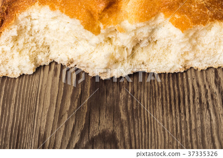 fresh pita bread close-up 37335326