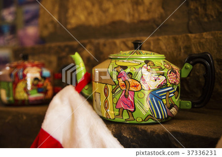 非洲彩繪的茶壺 37336231