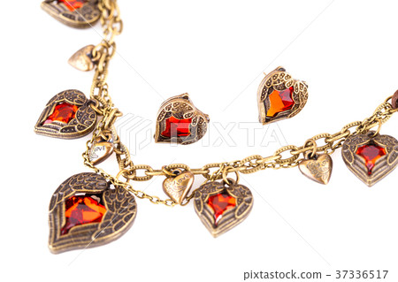 Necklace and earrings 37336517