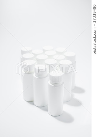 Plastic container Plastic container 37339480
