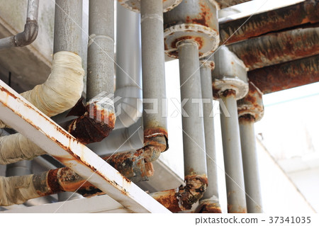 Mechanical equipment_aged piping_corrosion 37341035