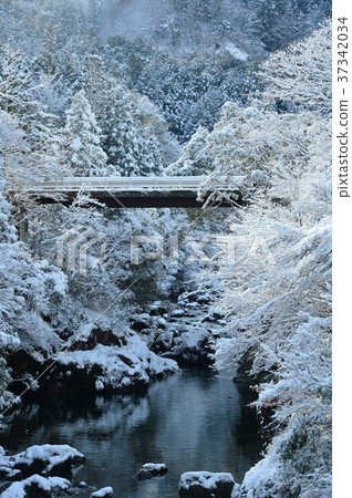 Winter scenery of the Niigawa branch Winter scenery of the Niigawa branch 37342034