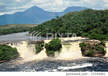 Angel Fall Sightseeing Flight, Lake Canaima Angel Fall Sightseeing Flight, Lake Canaima 37344961