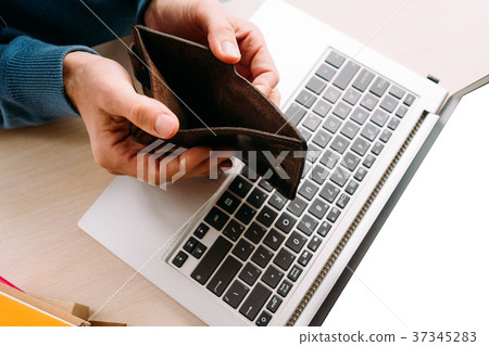 bankruptcy crisis man insolvent failure business 37345283