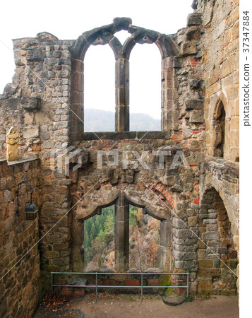 Detail of ruins of Oybin castle and monastery 37347884