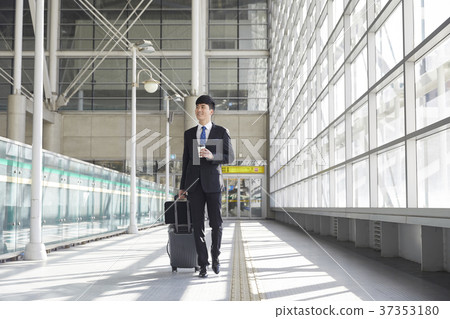 Businessman, Korean 37353180