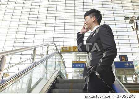Businessman, Korean 37353243