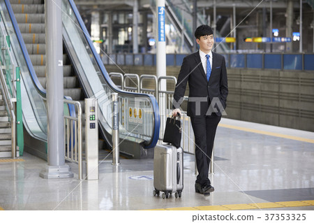 Businessman, Korean 37353325