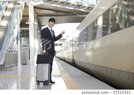 Businessman, Korean 37353341