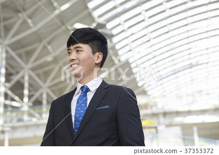 Businessman, Korean 37353372